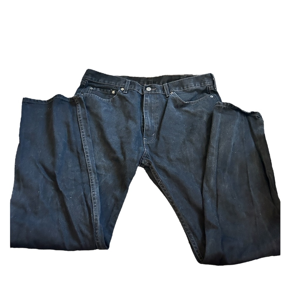 Black men’s Levi jeans